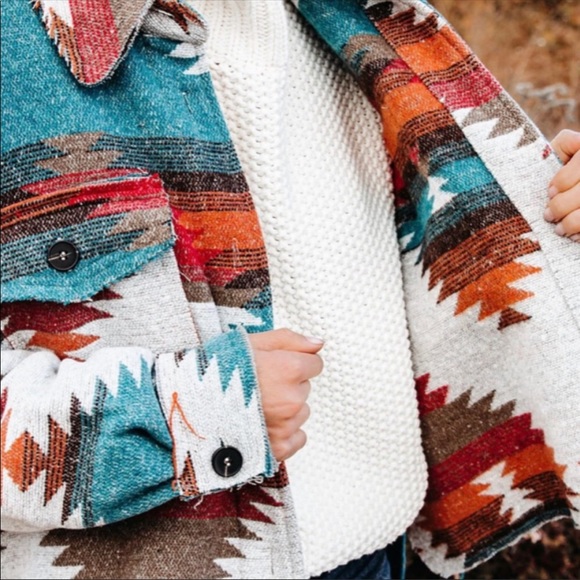 New! Aztec Yellowstone Distressed Flannel - Picture 5 of 7
